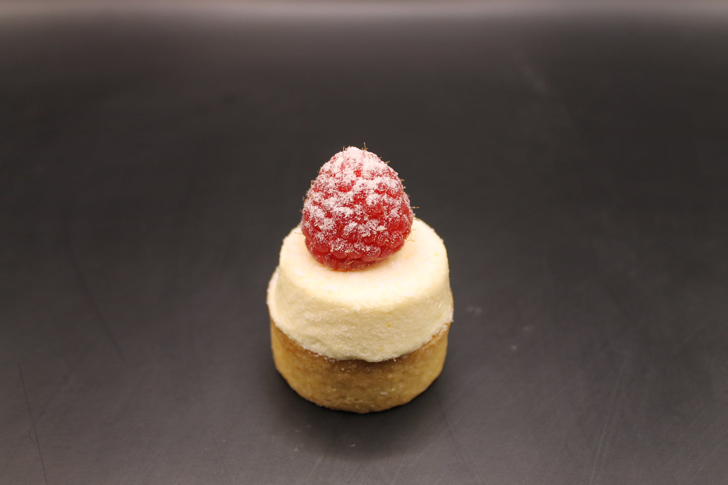 Pannacotta & Raspberry Tart Mini