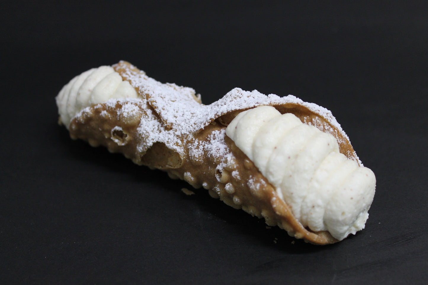 Ricotta Cannoli Large