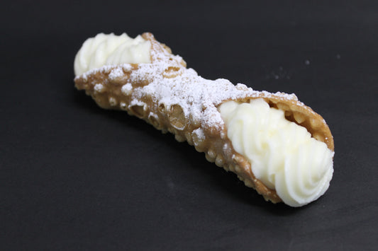 Vanilla Cannoli Large