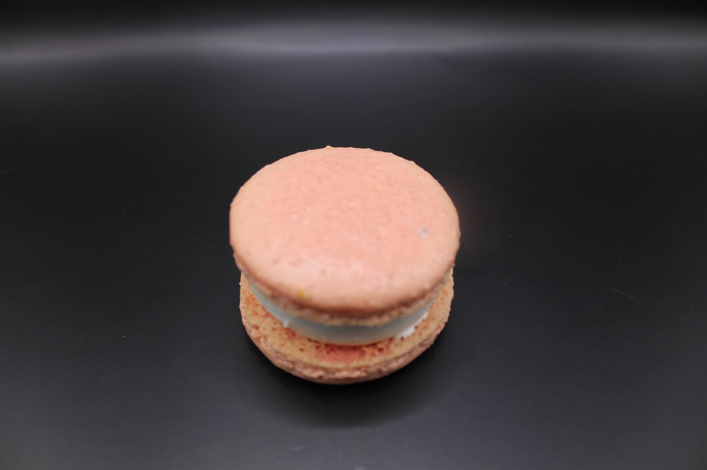 Gelato Macaroon Raspberry & Yoghurt